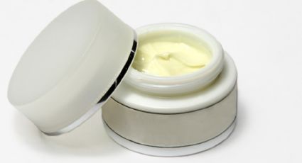 Crema hecha en casa para rejuvenecer pieles secas, maduras y con arrugas después de los 40