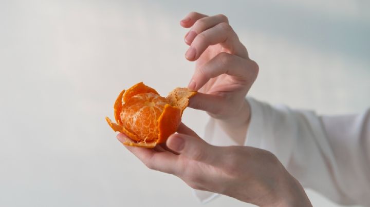 5 trucos de limpieza con mandarina para el hogar que no conocías