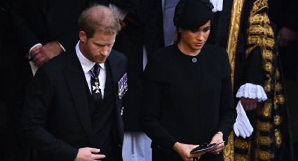 ¿Meghan y Harry rompieron el protocolo en homenaje a la reina Isabel? Un experto lo revela