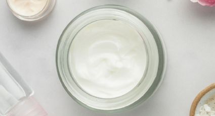 Aplica esta crema casera antienvejecimiento 2 veces a la semana para desvanecer arrugas en 1 mes