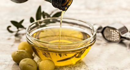 Aceite de oliva para la cara: Quita las manchas y aclara la piel 2 tonos en 3 días
