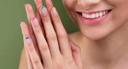 Los mejores diseños de uñas transparentes para lucir manos elegantes en primavera