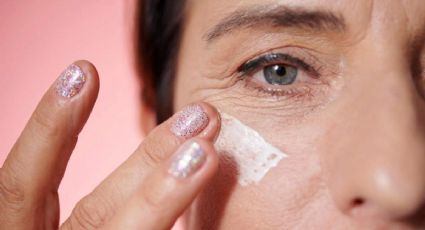 ¿Cómo borrar arrugas en los ojos? Usa este aceite esencial todas las noches