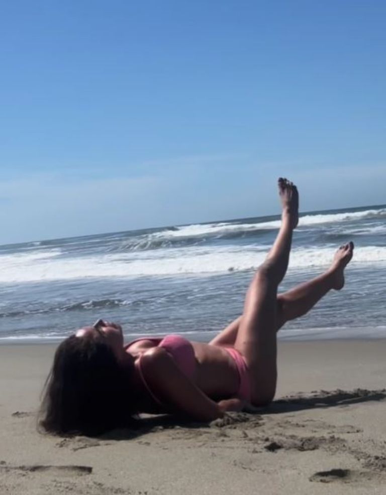 Paola Rojas ejercicio abdomen