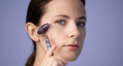 Vaselina: Cómo usar como crema nocturna para alisar las arrugas profundas de los ojos