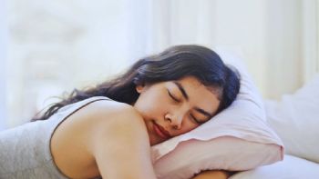 5 trucos para quitarse el calor en las noches y dormir fresco que sí funcionan