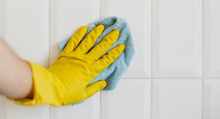 ¿Cómo quitar el sarro del baño? Remedios caseros para dejar los azulejos como nuevos